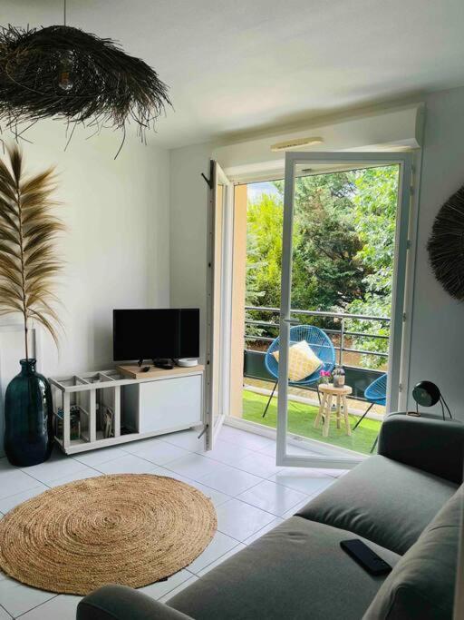 Appartement Cosy, Calme, Lumineux, Balcon, Parking サルラ・ラ・カネダ エクステリア 写真